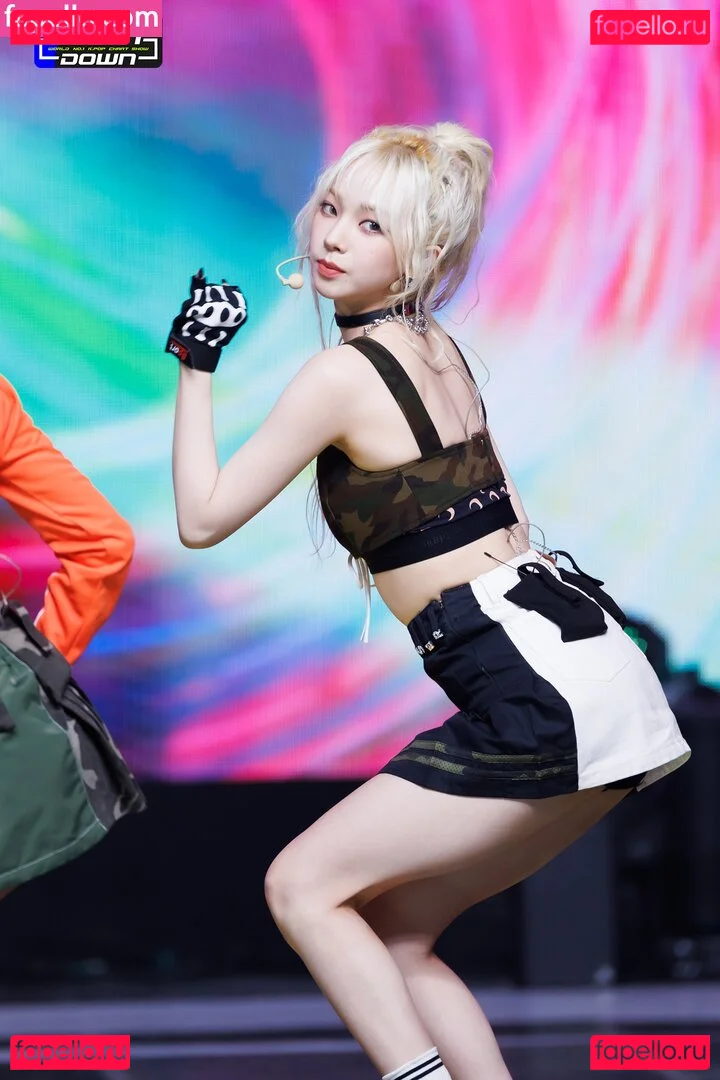 katarinabluu Onlyfans Photo Gallery 