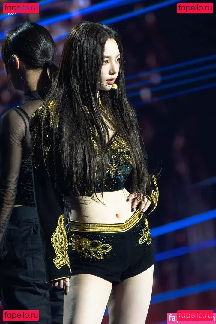 katarinabluu Onlyfans Photo Gallery 