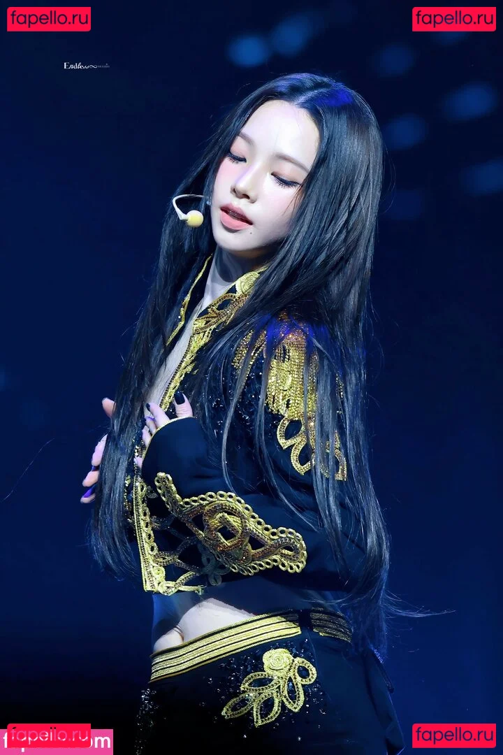 katarinabluu Onlyfans Photo Gallery 