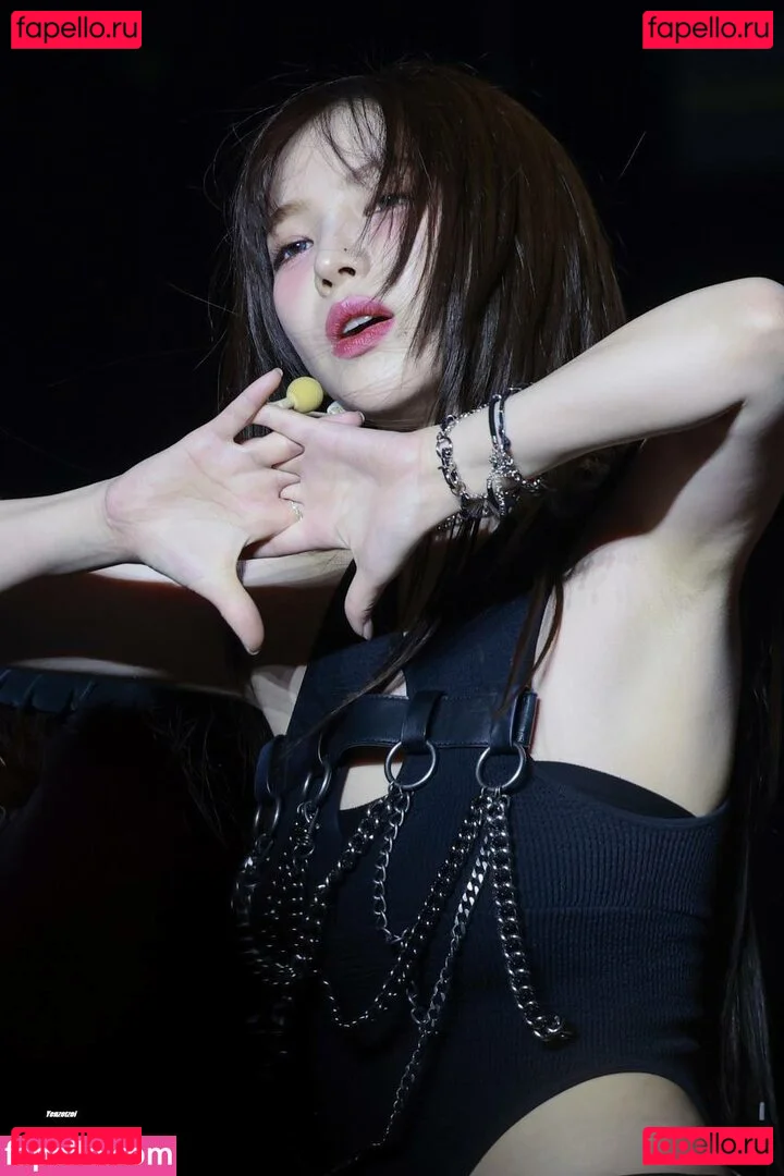 katarinabluu Onlyfans Photo Gallery 