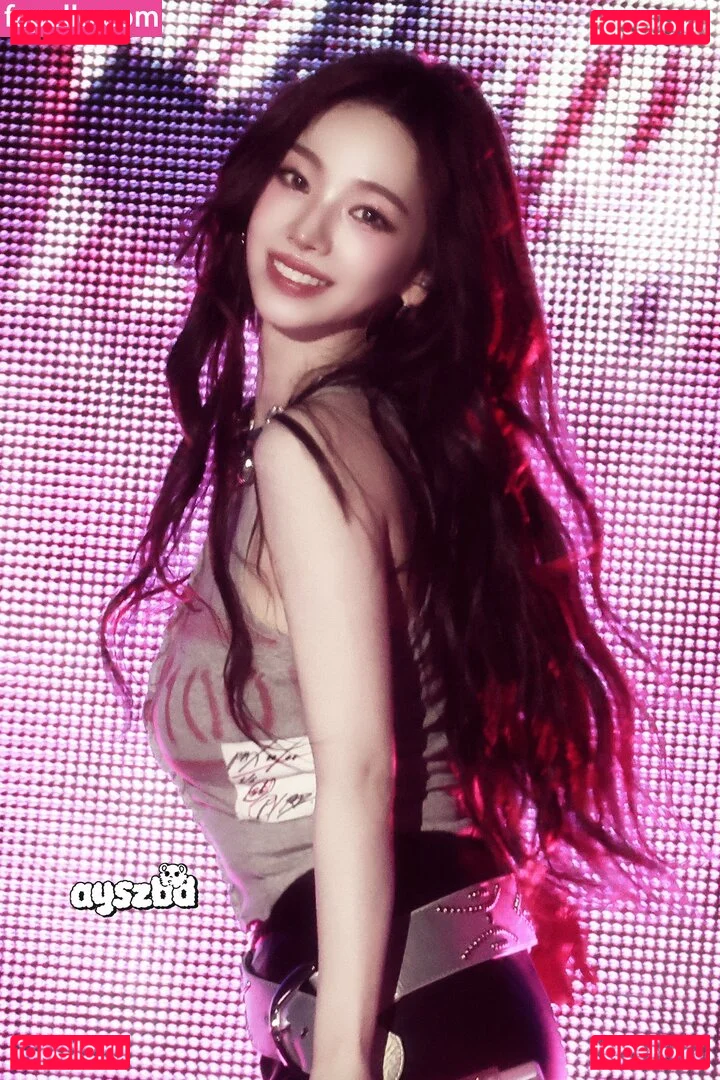 katarinabluu Onlyfans Photo Gallery 