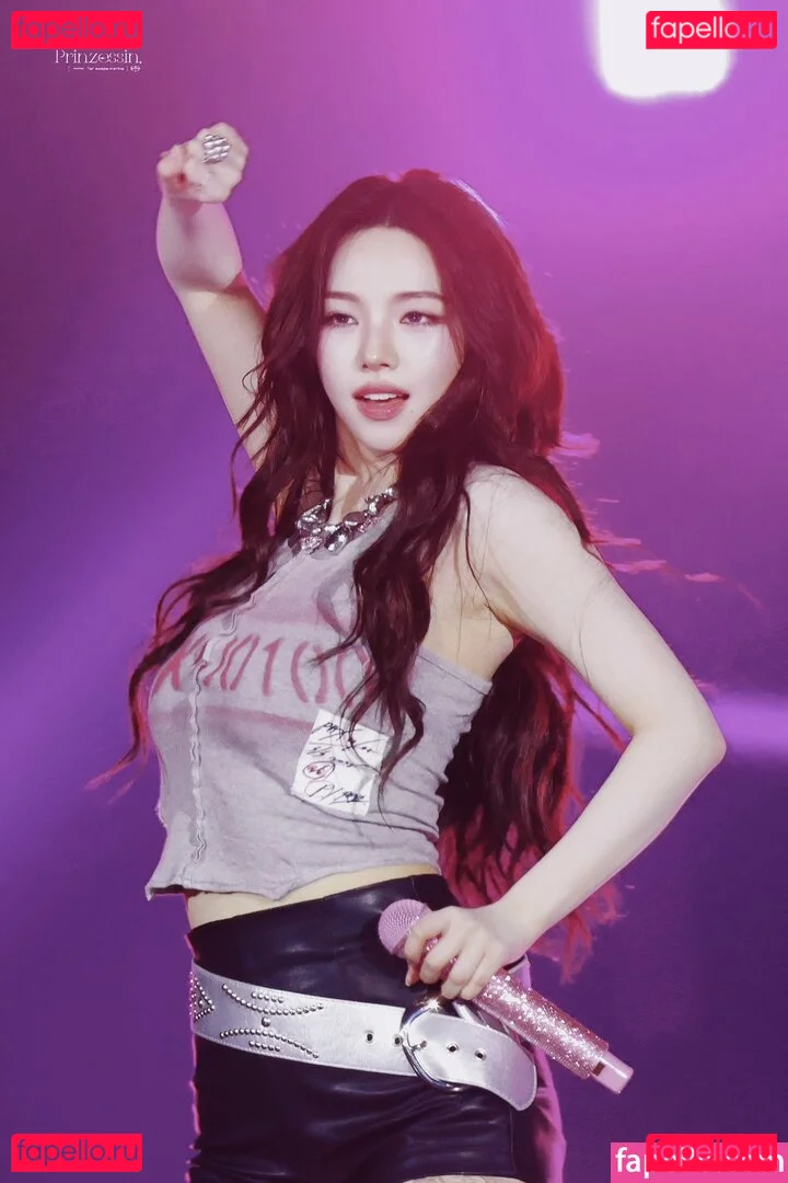 katarinabluu Onlyfans Photo Gallery 