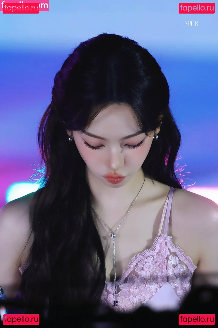 katarinabluu Onlyfans Photo Gallery 