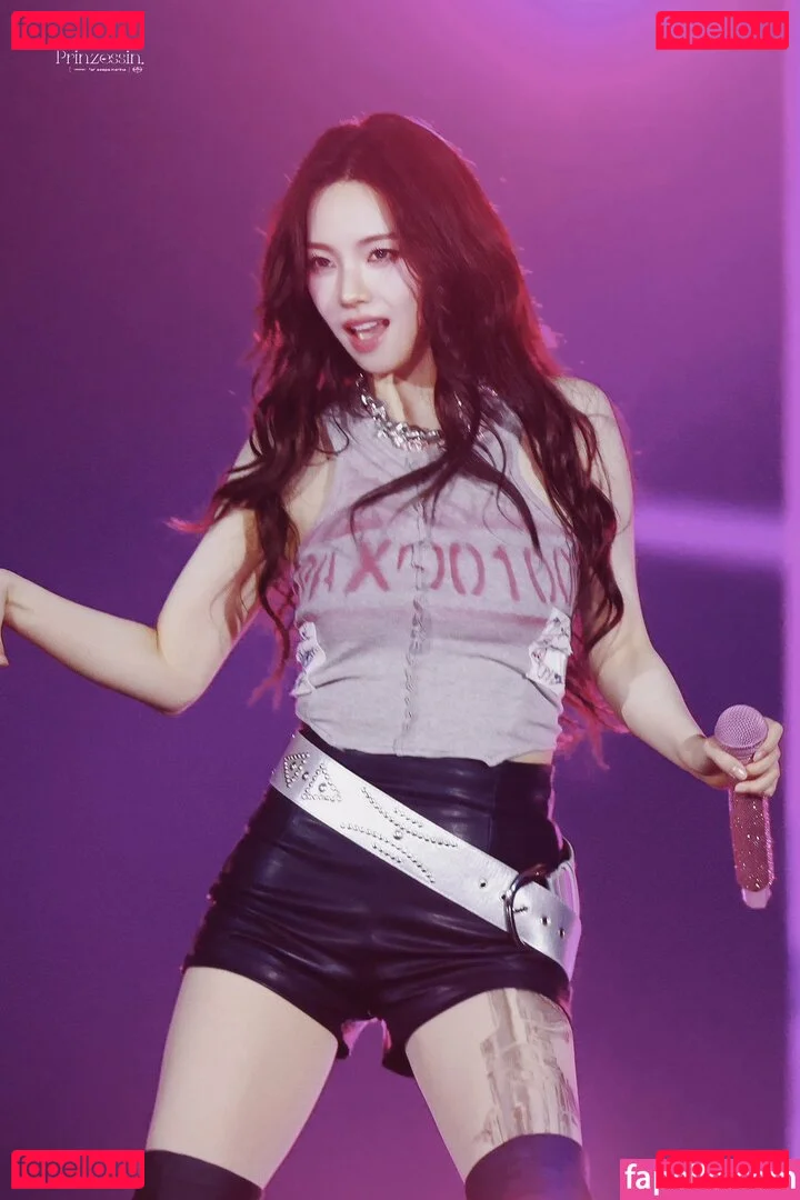 katarinabluu Onlyfans Photo Gallery 