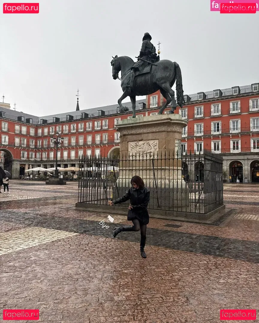 katarinabluu Onlyfans Photo Gallery 