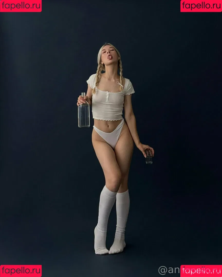 anna.ocori Onlyfans Photo Gallery 