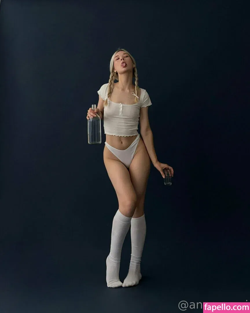 anna.ocori Onlyfans Photo Gallery 