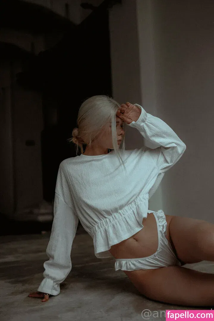 anna.ocori Onlyfans Photo Gallery 