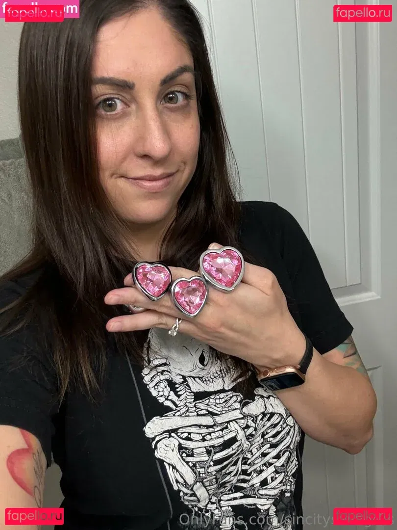 Sincityhotwife Onlyfans Photo Gallery 