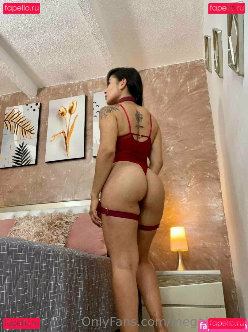 megairisxxx Onlyfans Photo Gallery 