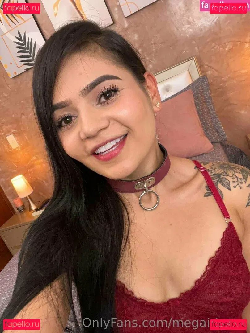 megairisxxx Onlyfans Photo Gallery 