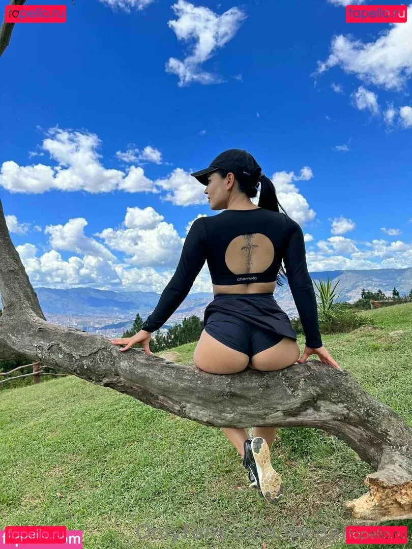 megairisxxx Onlyfans Photo Gallery 