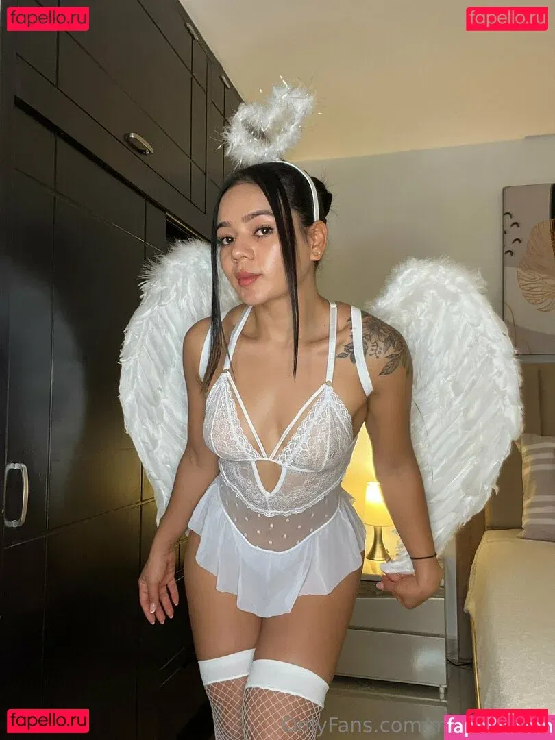 megairisxxx Onlyfans Photo Gallery 