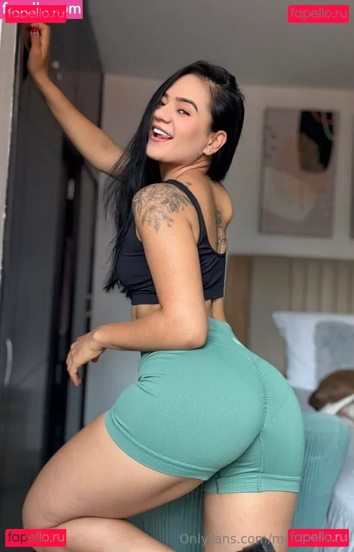 megairisxxx Onlyfans Photo Gallery 