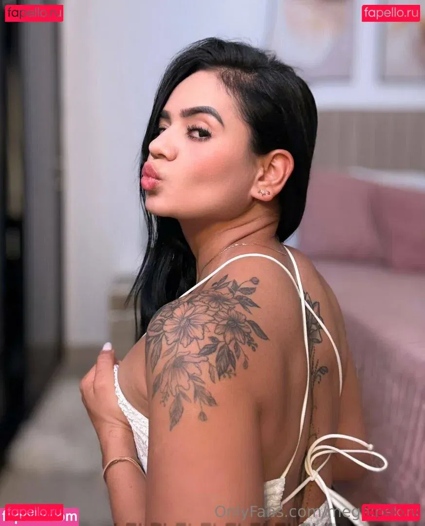 megairisxxx Onlyfans Photo Gallery 