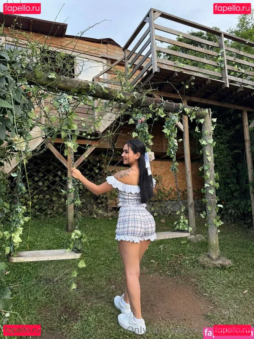 megairisxxx Onlyfans Photo Gallery 