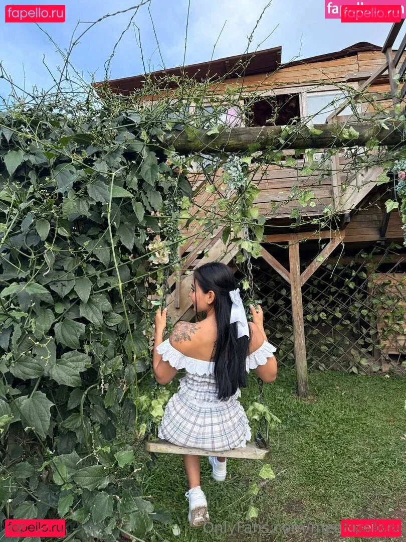 megairisxxx Onlyfans Photo Gallery 