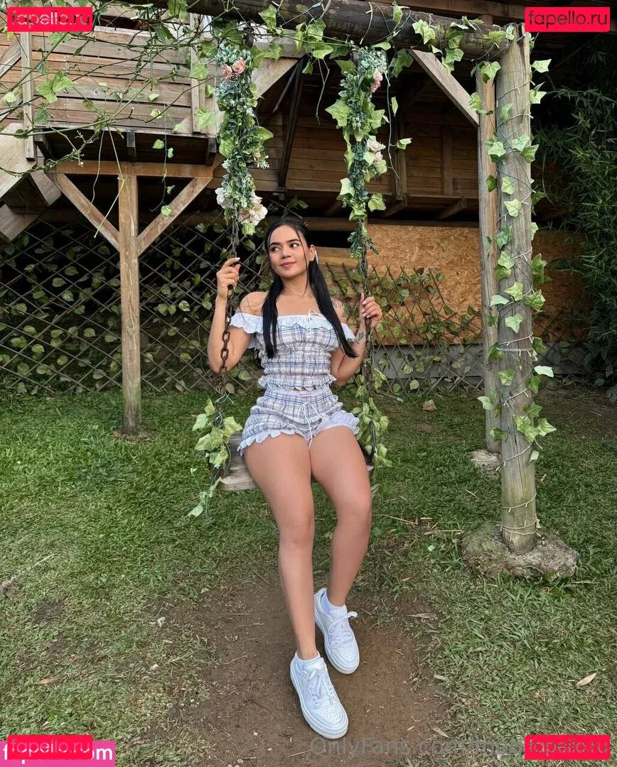 megairisxxx Onlyfans Photo Gallery 