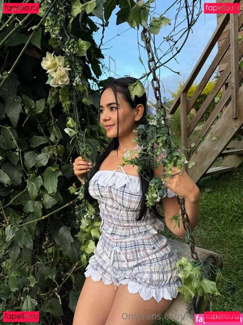 megairisxxx Onlyfans Photo Gallery 