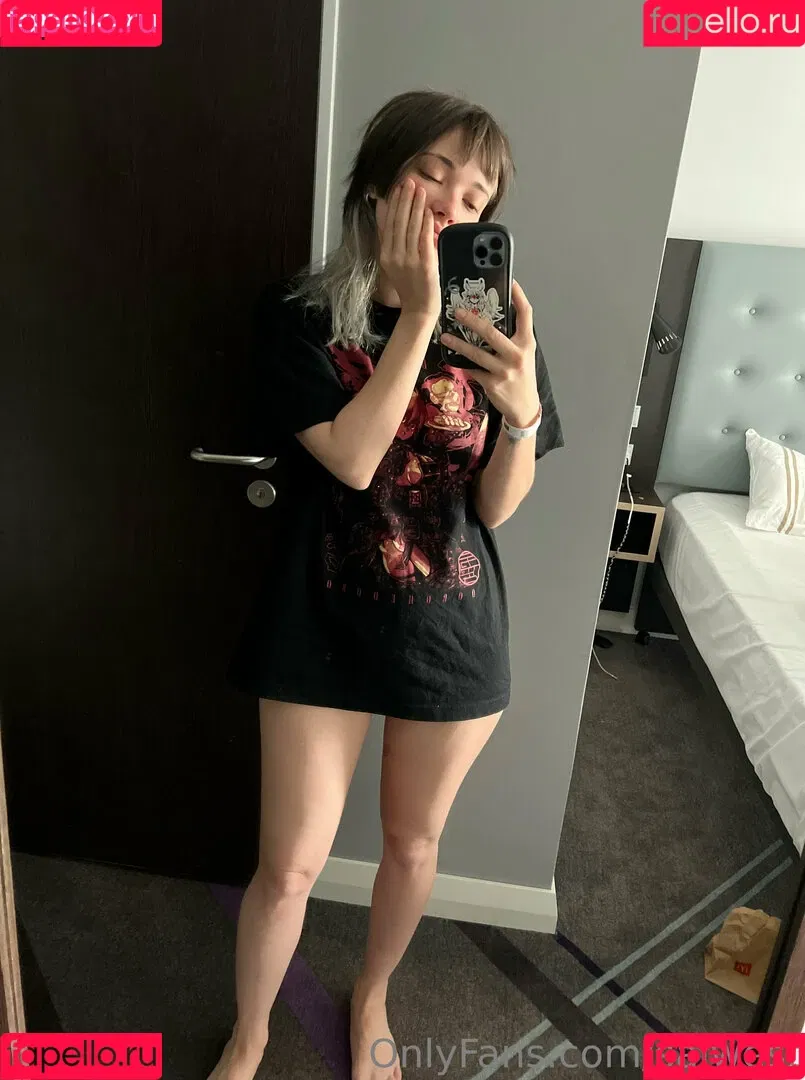 saiwest Onlyfans Photo Gallery 