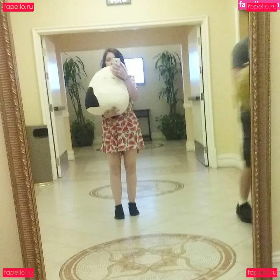 cowtail Onlyfans Photo Gallery 