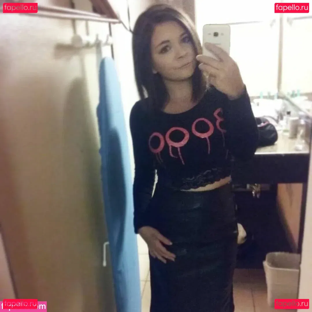 cowtail Onlyfans Photo Gallery 