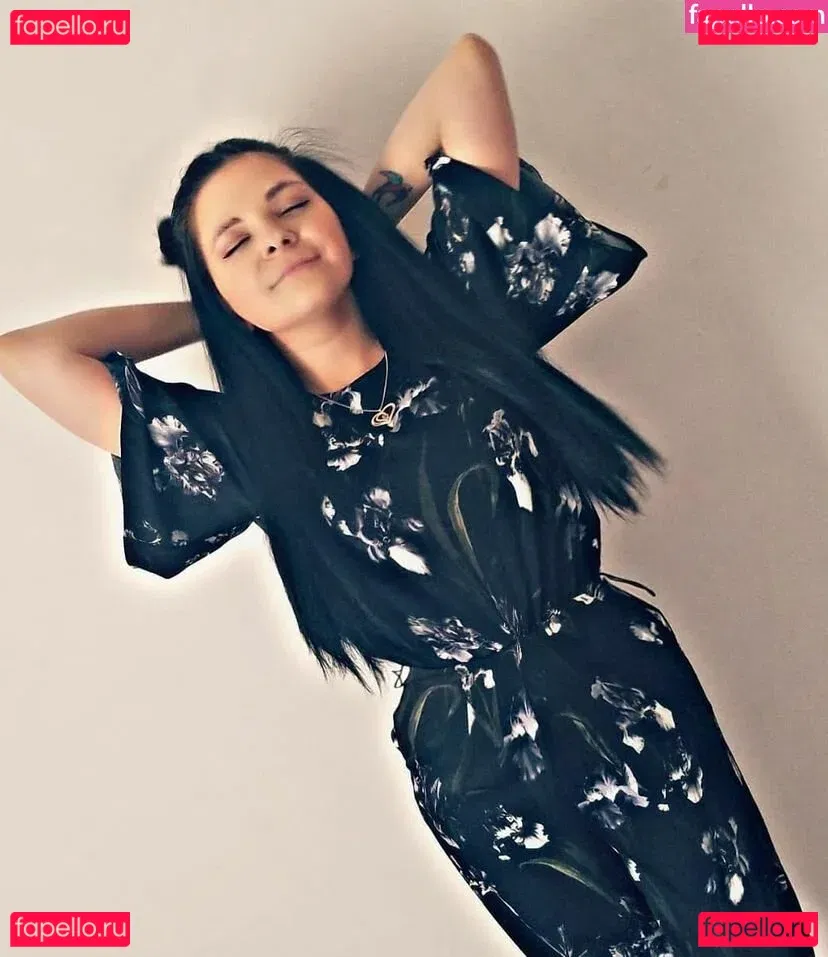 cowtail Onlyfans Photo Gallery 