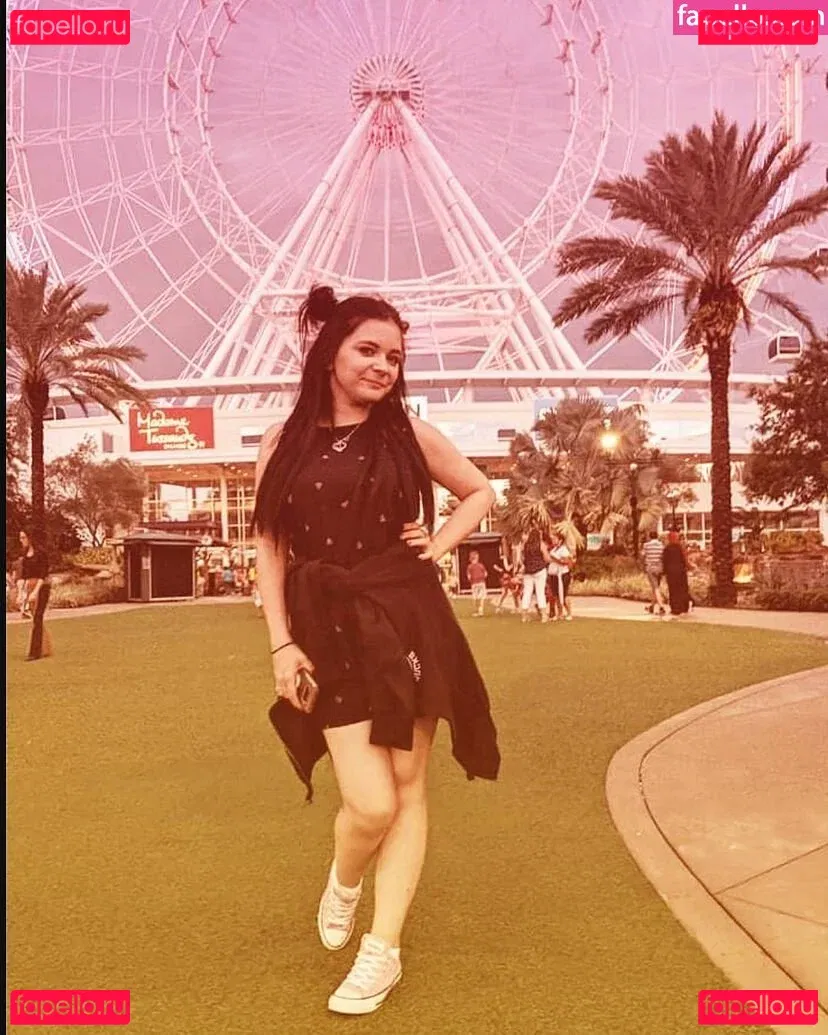 cowtail Onlyfans Photo Gallery 