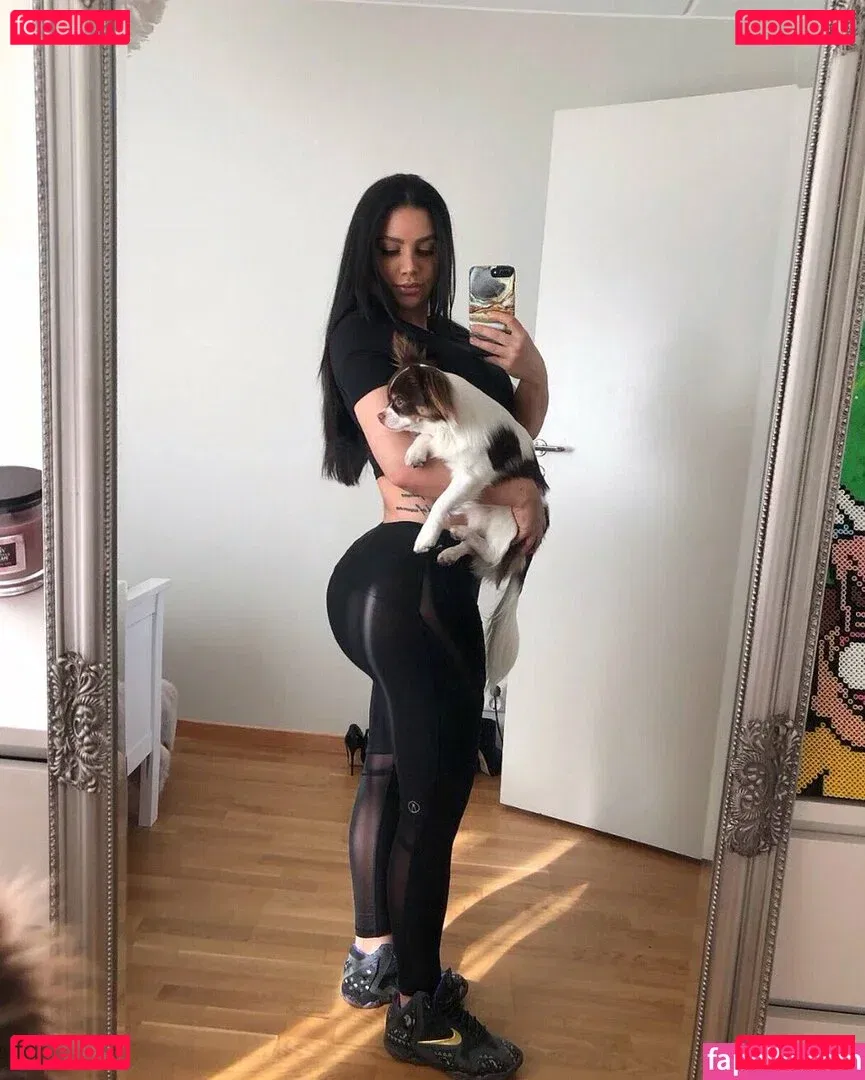 IvySky Onlyfans Photo Gallery 