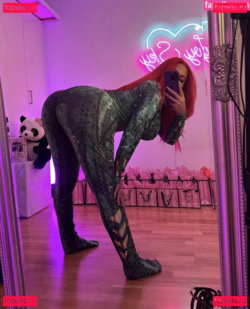 IvySky Onlyfans Photo Gallery 