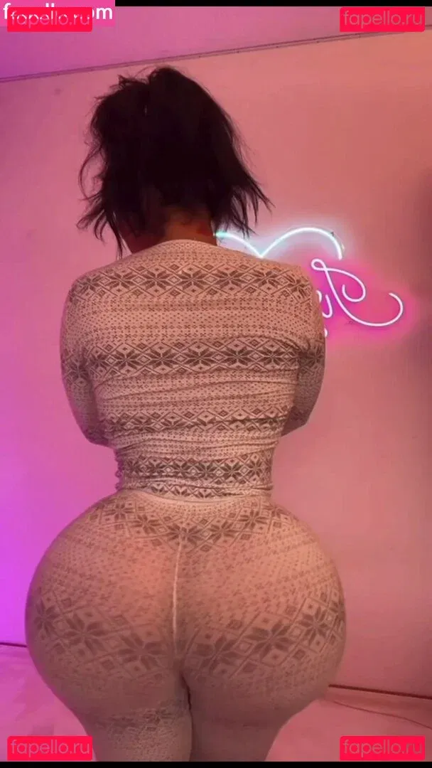 IvySky Onlyfans Photo Gallery 