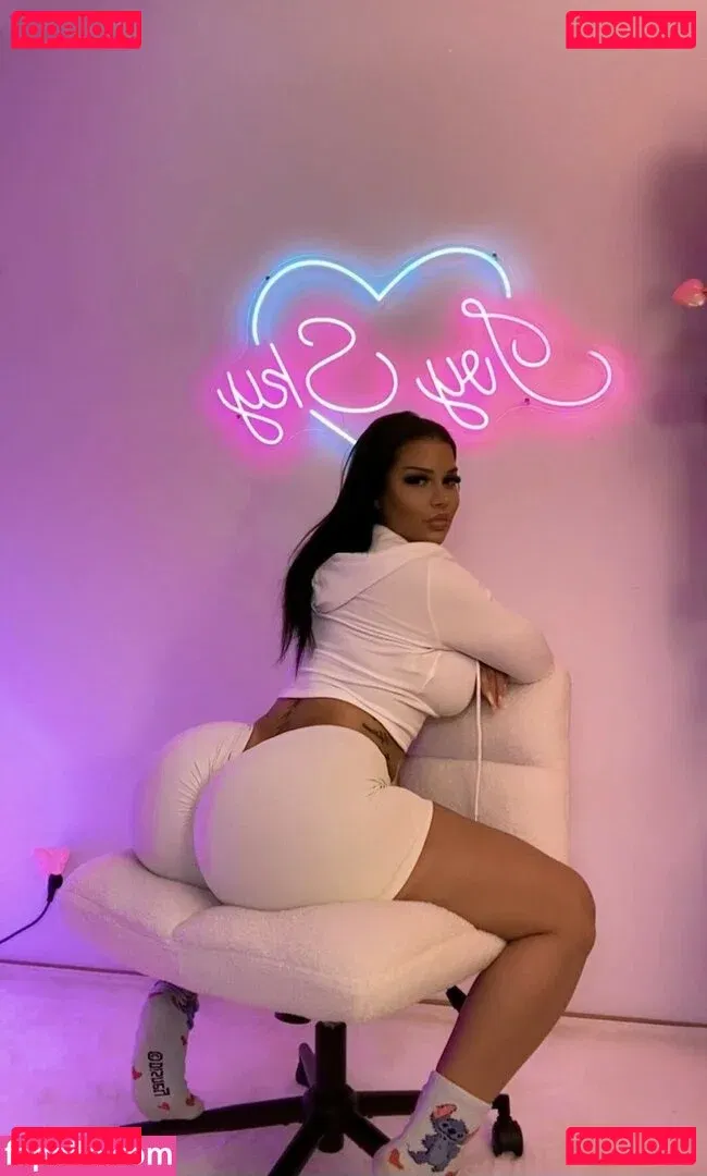 IvySky Onlyfans Photo Gallery 