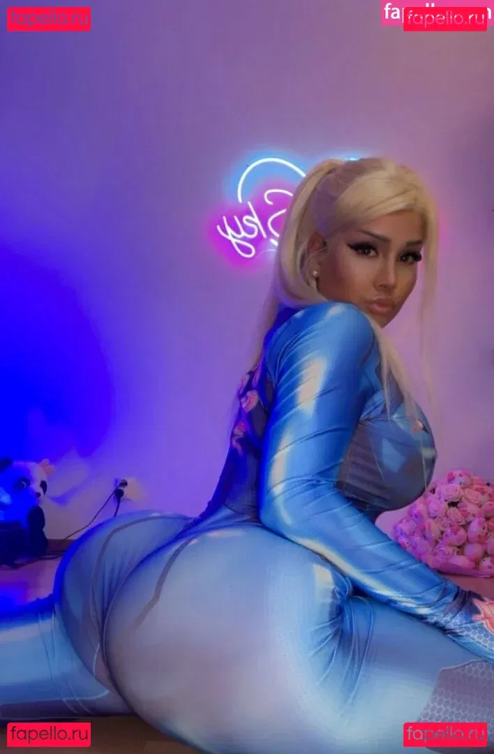 IvySky Onlyfans Photo Gallery 