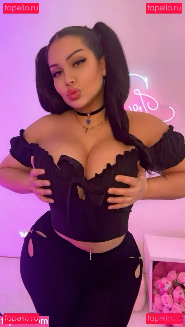 IvySky Onlyfans Photo Gallery 