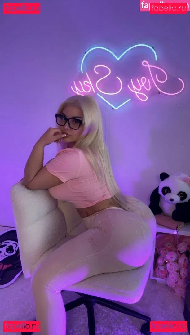 IvySky Onlyfans Photo Gallery 