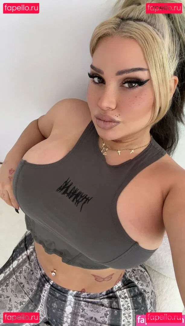 IvySky Onlyfans Photo Gallery 