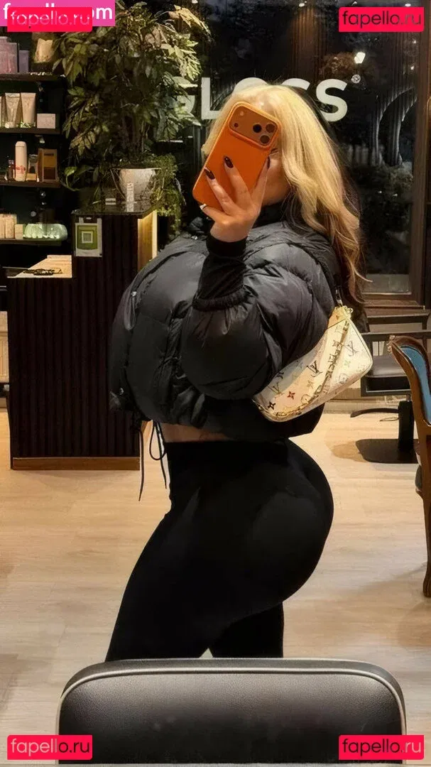 IvySky Onlyfans Photo Gallery 