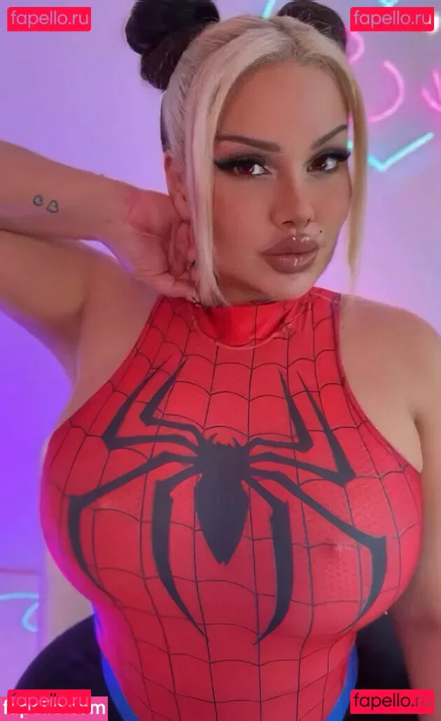 IvySky Onlyfans Photo Gallery 