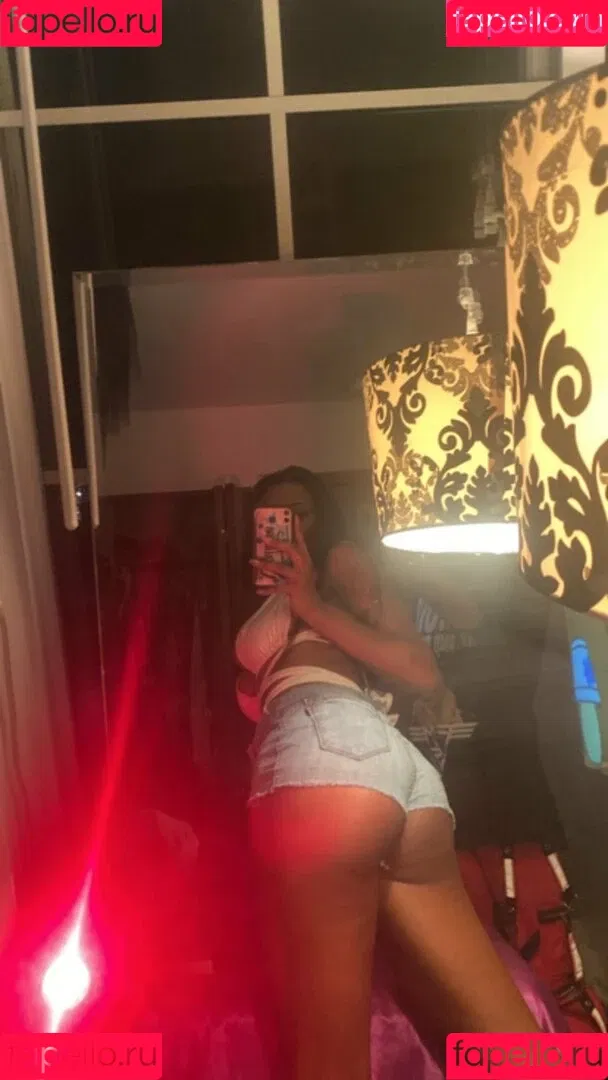 Annah Nicki Smith Onlyfans Photo Gallery 