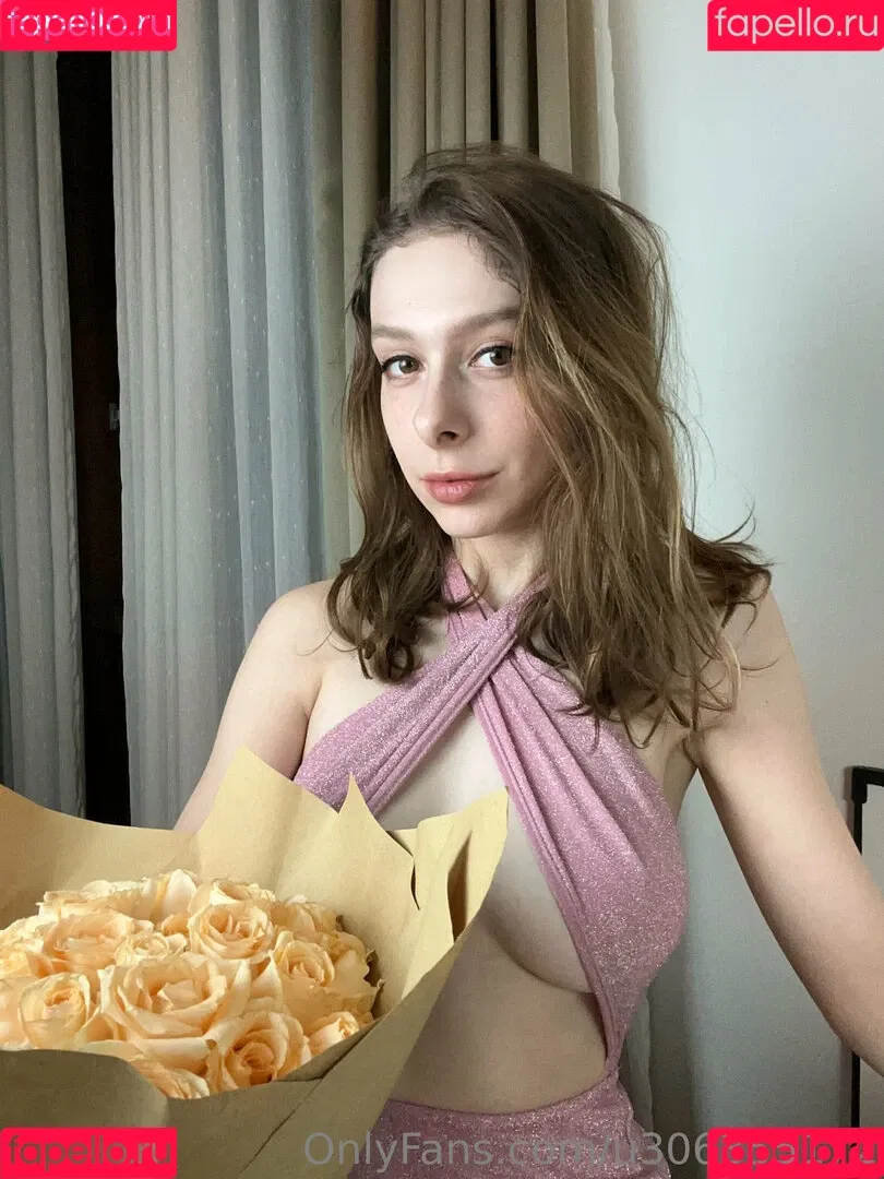 YourJenny Onlyfans Photo Gallery 