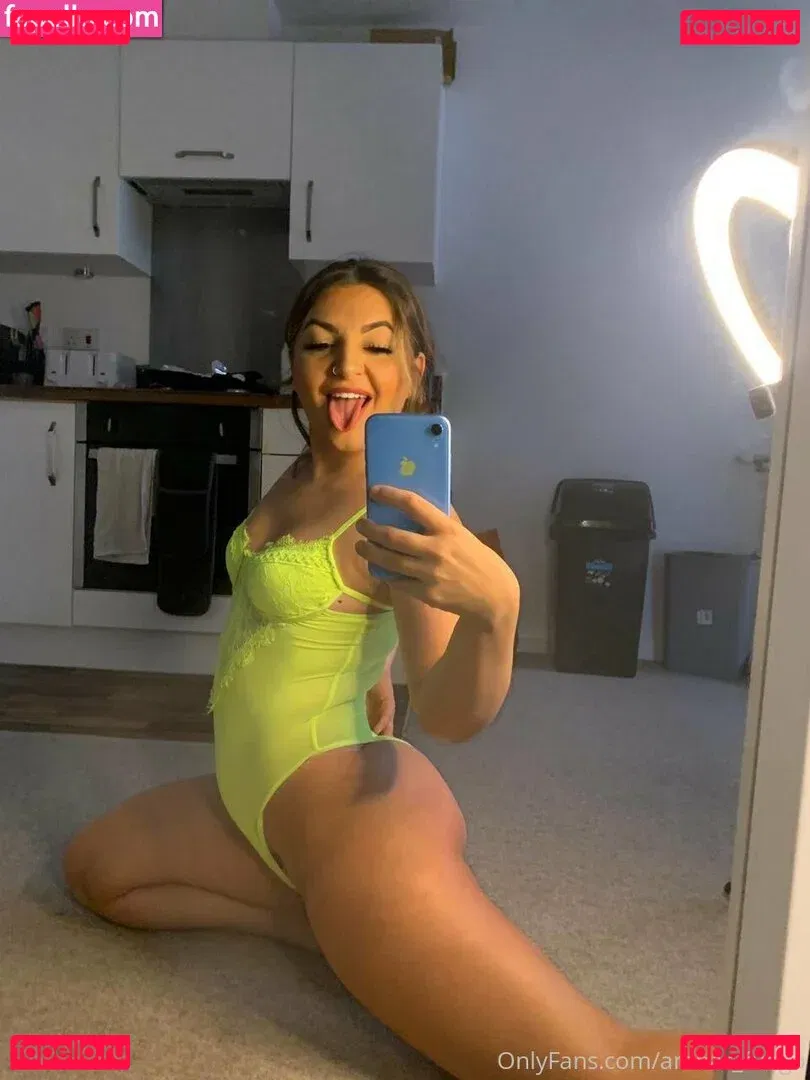 ambar_fuego Onlyfans Photo Gallery 