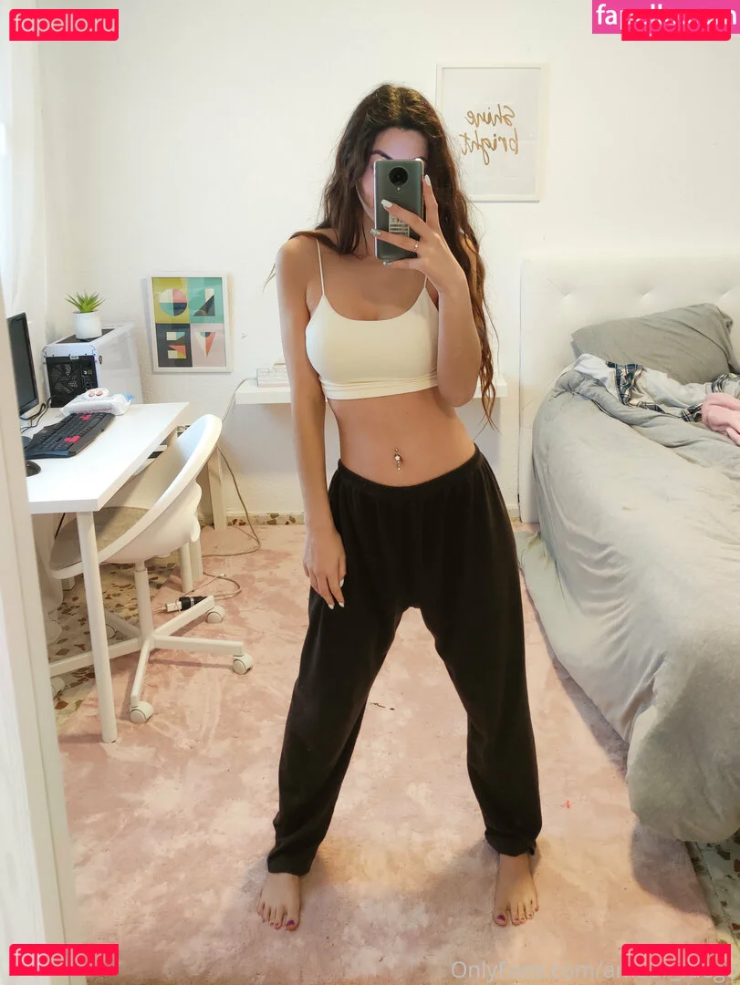 ambar_fuego Onlyfans Photo Gallery 