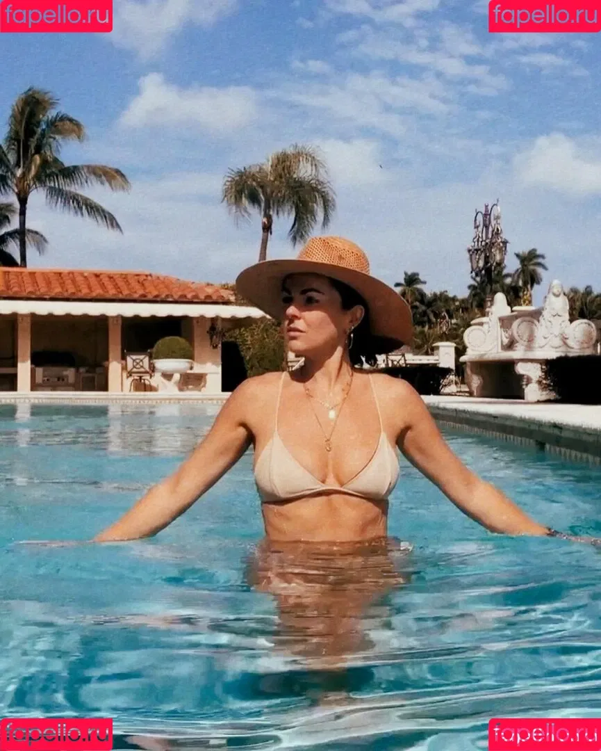 Serinda Swan Onlyfans Photo Gallery 