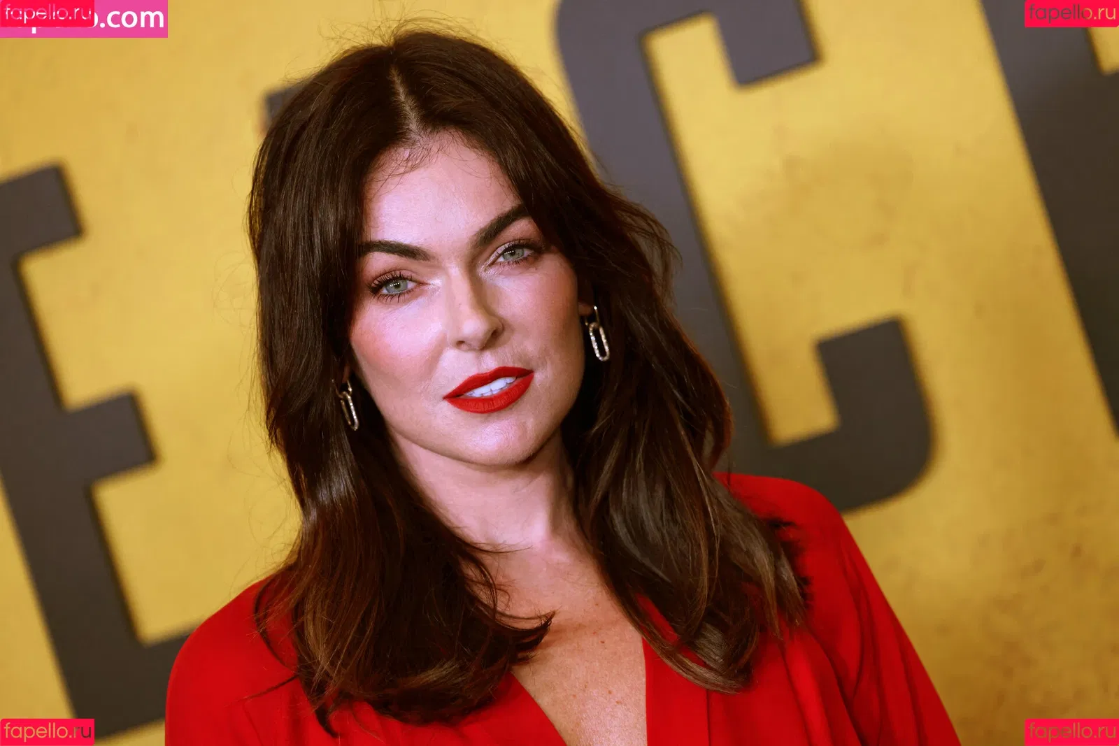 Serinda Swan Onlyfans Photo Gallery 