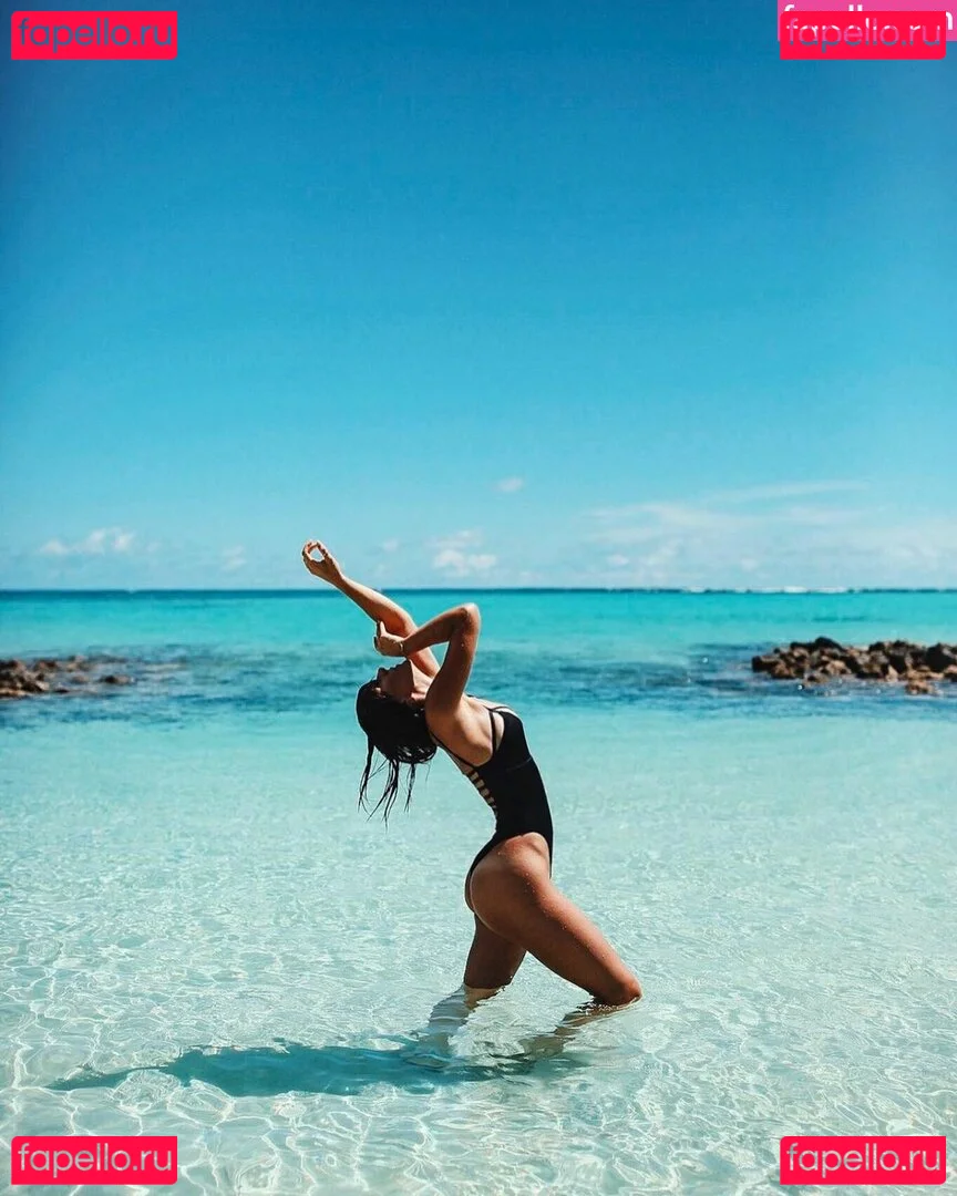 Serinda Swan Onlyfans Photo Gallery 