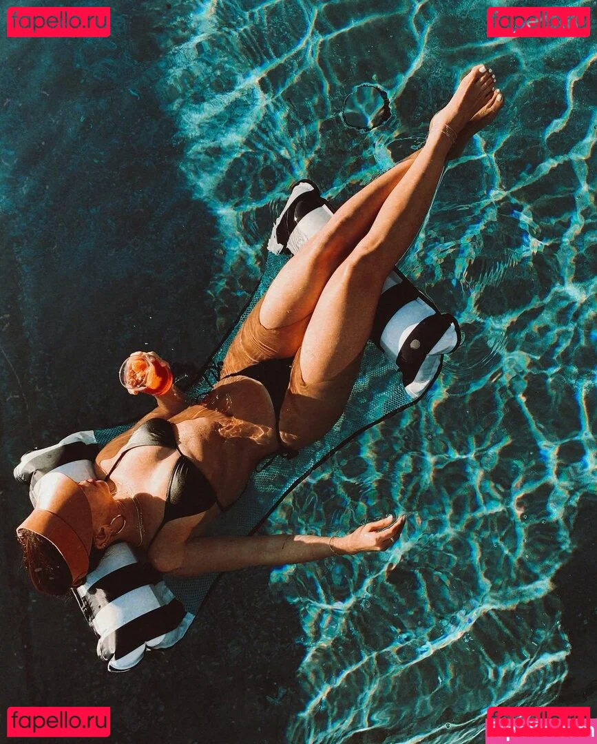 Serinda Swan Onlyfans Photo Gallery 