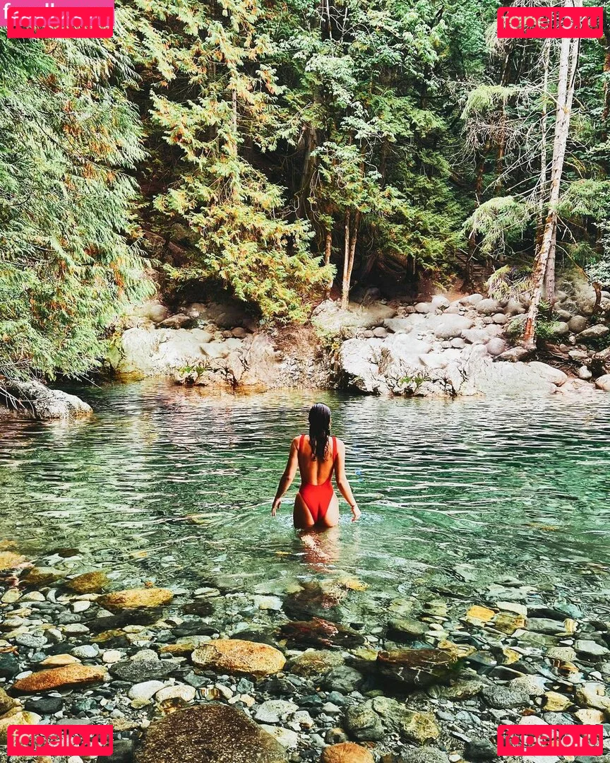 Serinda Swan Onlyfans Photo Gallery 