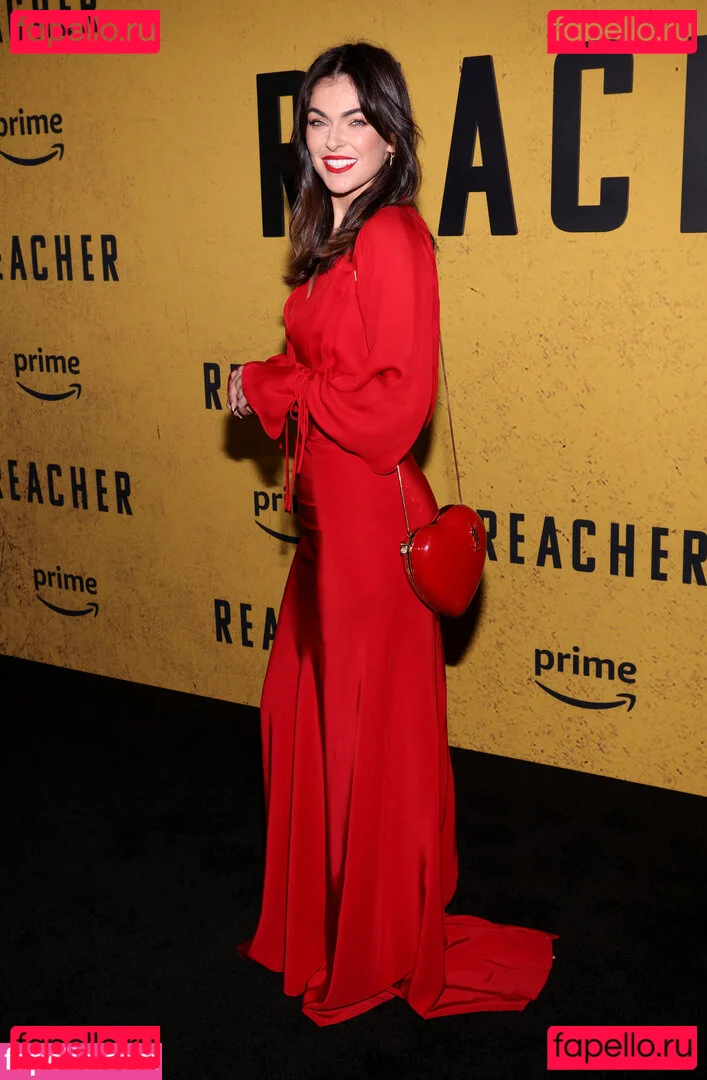 Serinda Swan Onlyfans Photo Gallery 