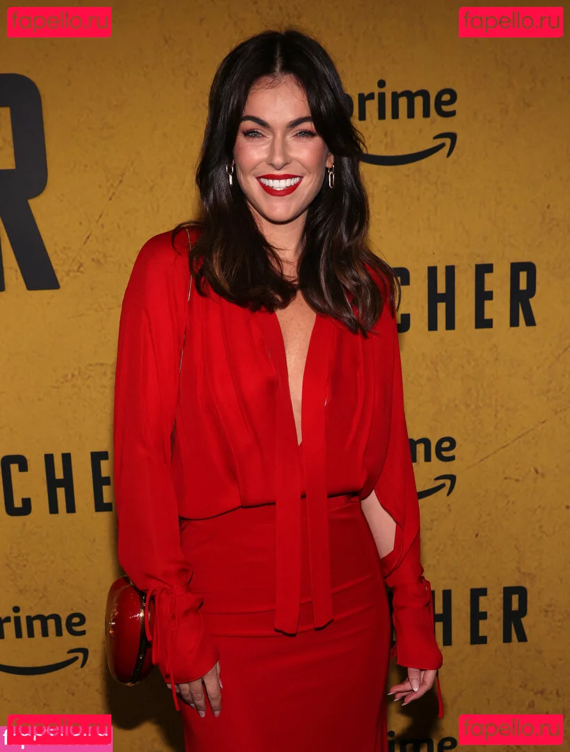 Serinda Swan Onlyfans Photo Gallery 