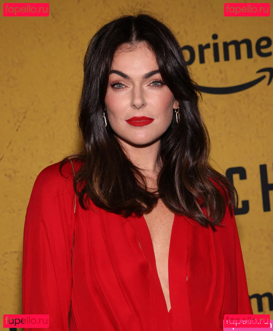 Serinda Swan Onlyfans Photo Gallery 